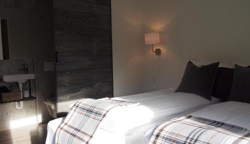 Twin Room with Private Bathroom