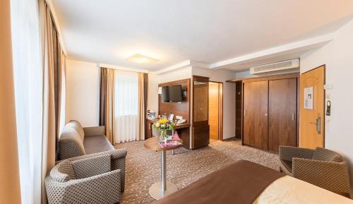 Superior Double Room with Free Underground Parking