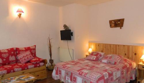 Studio (4 Adults)
