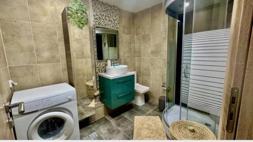 Two-Bedroom Deluxe Apartment with Balcony