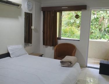 Double Room with Balcony (2 Adults + 1 Child)