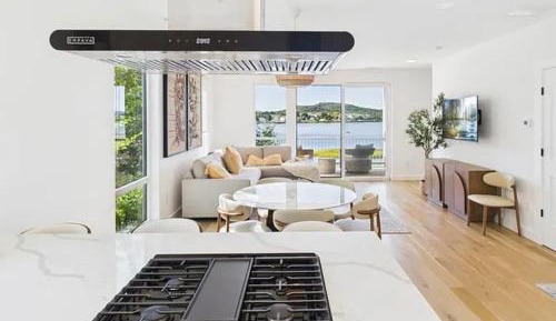 Three-Bedroom Apartment with Water View