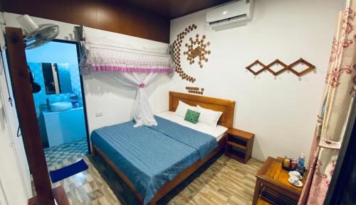 Double Room with Private Bathroom