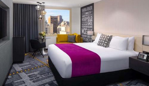 Superior King Room with Lounge Access
