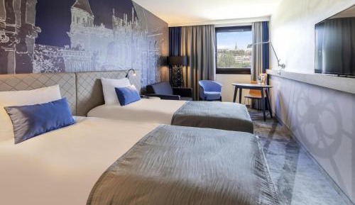 Superior Room with two single beds