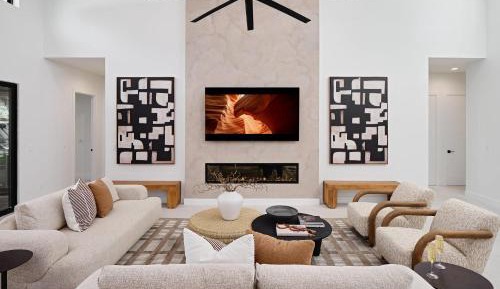 Five-Bedroom Holiday Home