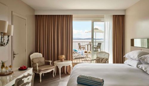 Luxury King Room with Private Solarium and Sea View 