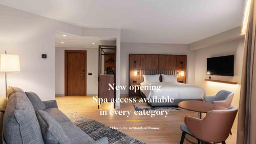 Junior King Suite with Free Spa Access