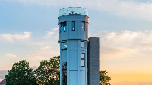 Deluxe Suite with Spa Bath