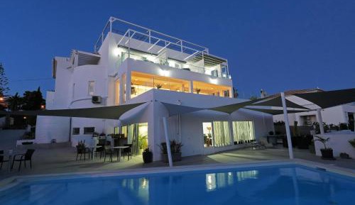 Superior Villa
