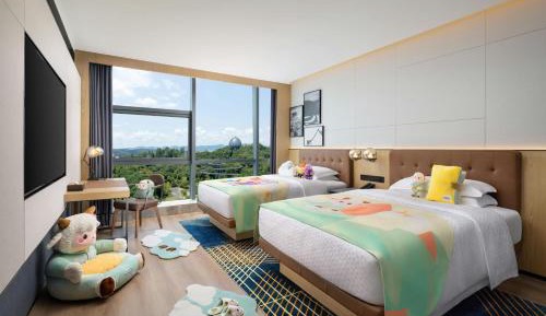 One-Bedroom Family Suite with Two Double Beds