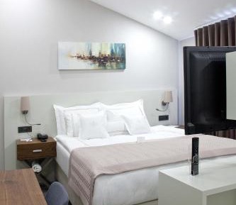 Deluxe Room with Balcony