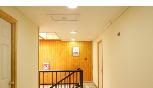 Standard Single Room with Shared Bathroom