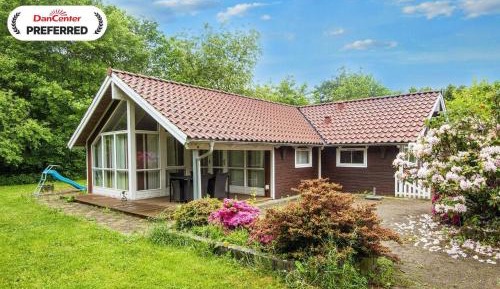 Three-Bedroom Holiday Home 