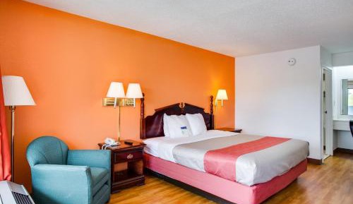 Queen Room with Two Queen Beds - Smoking