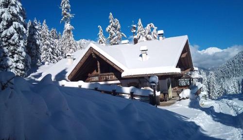 Six-Bedroom Holiday Home