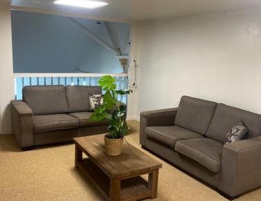 Single Room with Shared Bathroom