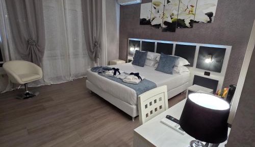 Large Double Room