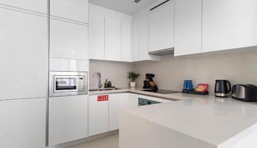 Two-Bedroom Deluxe Apartment with Balcony