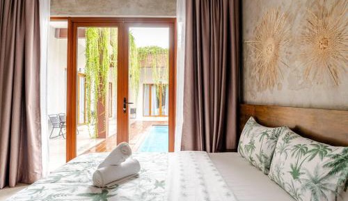Double Room with Pool View