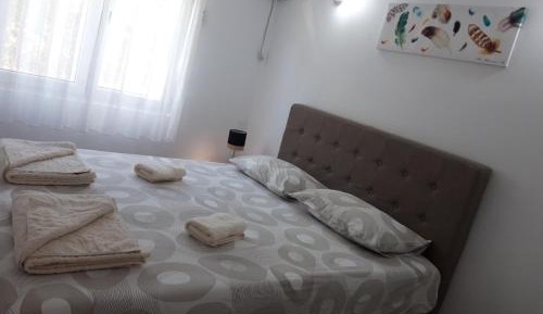 Queen Room with Garden View