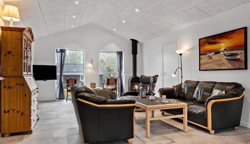 Three-Bedroom Vacation Home 