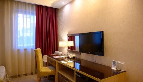 Deluxe Double or Twin Room with Balcony