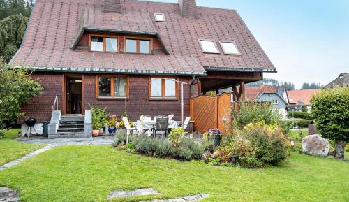 Superior One-Bedroom Apartment with Balcony