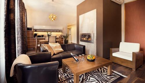 Deluxe Apartment with Private Sauna