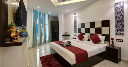 Deluxe Double Room with Balcony