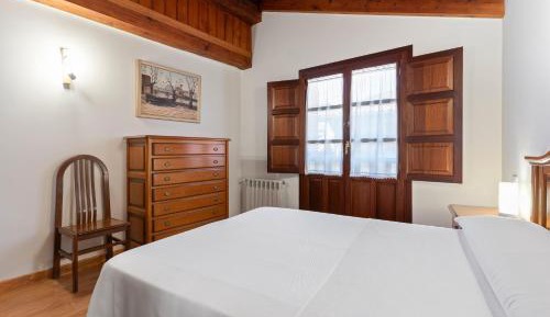 Superior One-Bedroom Apartment with Balcony