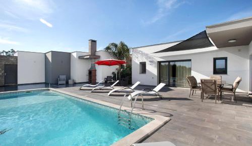 Villa with Garden View