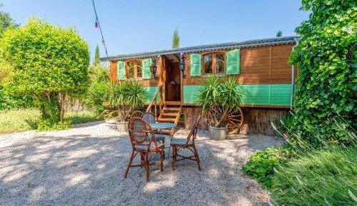 Villa with Garden View