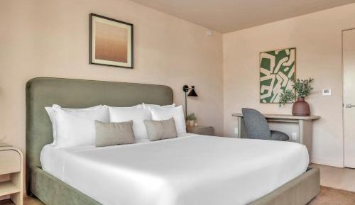 King Room (Self Check-in)