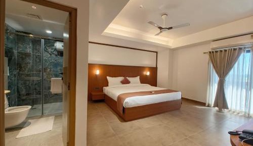 King Room with Balcony