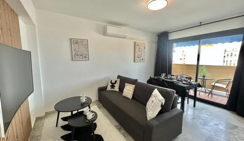 Two-Bedroom Apartment with Balcony and Sea View