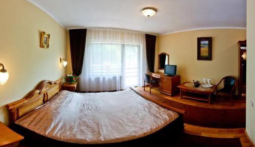 Double or Twin Room with Pool View