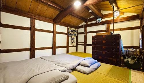 Japanese-Style Room