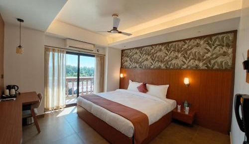 King Room with Balcony