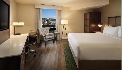 King Room - Non-Smoking