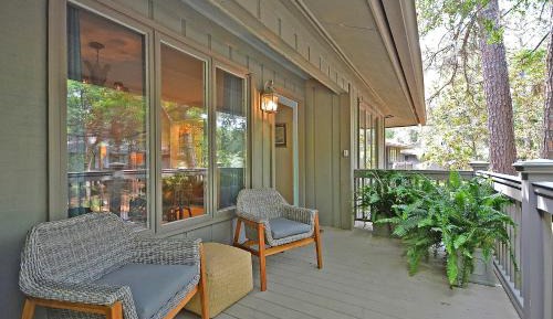 Three-Bedroom Vacation Home 