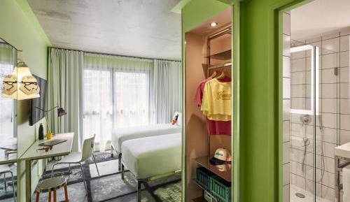 Medium Mama Twin Room