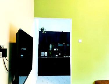Deluxe One-Bedroom Apartment