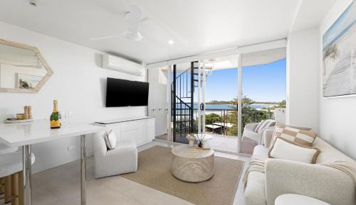 One-Bedroom Apartment - Top Floor