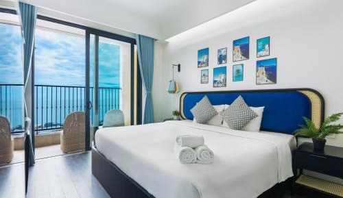 Two-Bedroom Apartment with Sea View