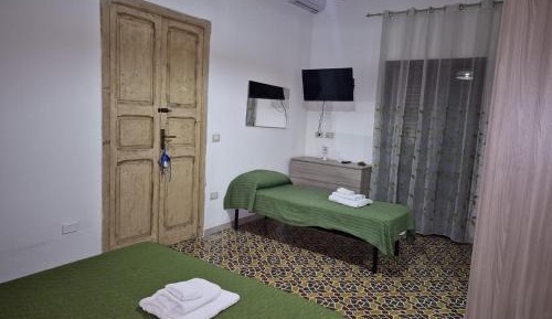 Triple Room with Private Bathroom