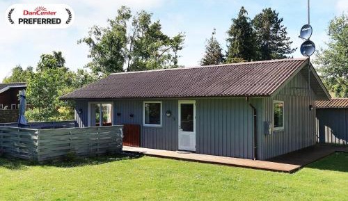 Three-Bedroom Vacation Home 