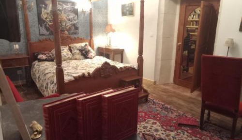 Queen Room with Garden View