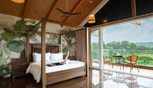 Tranquility Luxury 4 bedroom Villa With, Pool Table and Infinity Pool, Jaccuzi