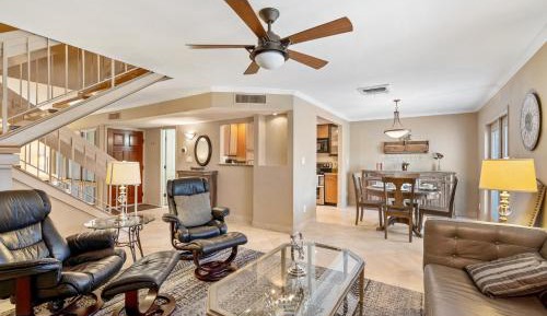 Three-Bedroom Deluxe Apartment
